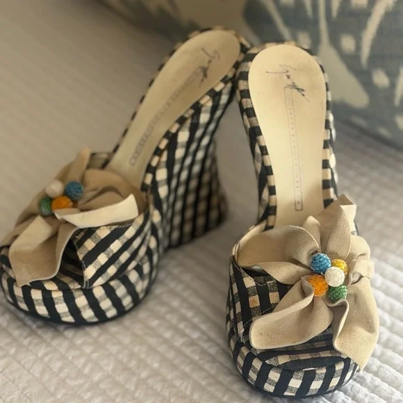 Giuseppe Zanotti Design shoes/open toe slides/heels. Size 36/Women’s size 6. - Picture 1 of 7